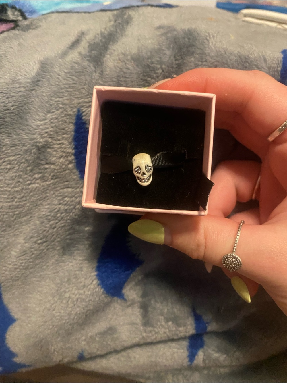 pandora skull glow in the dark charm